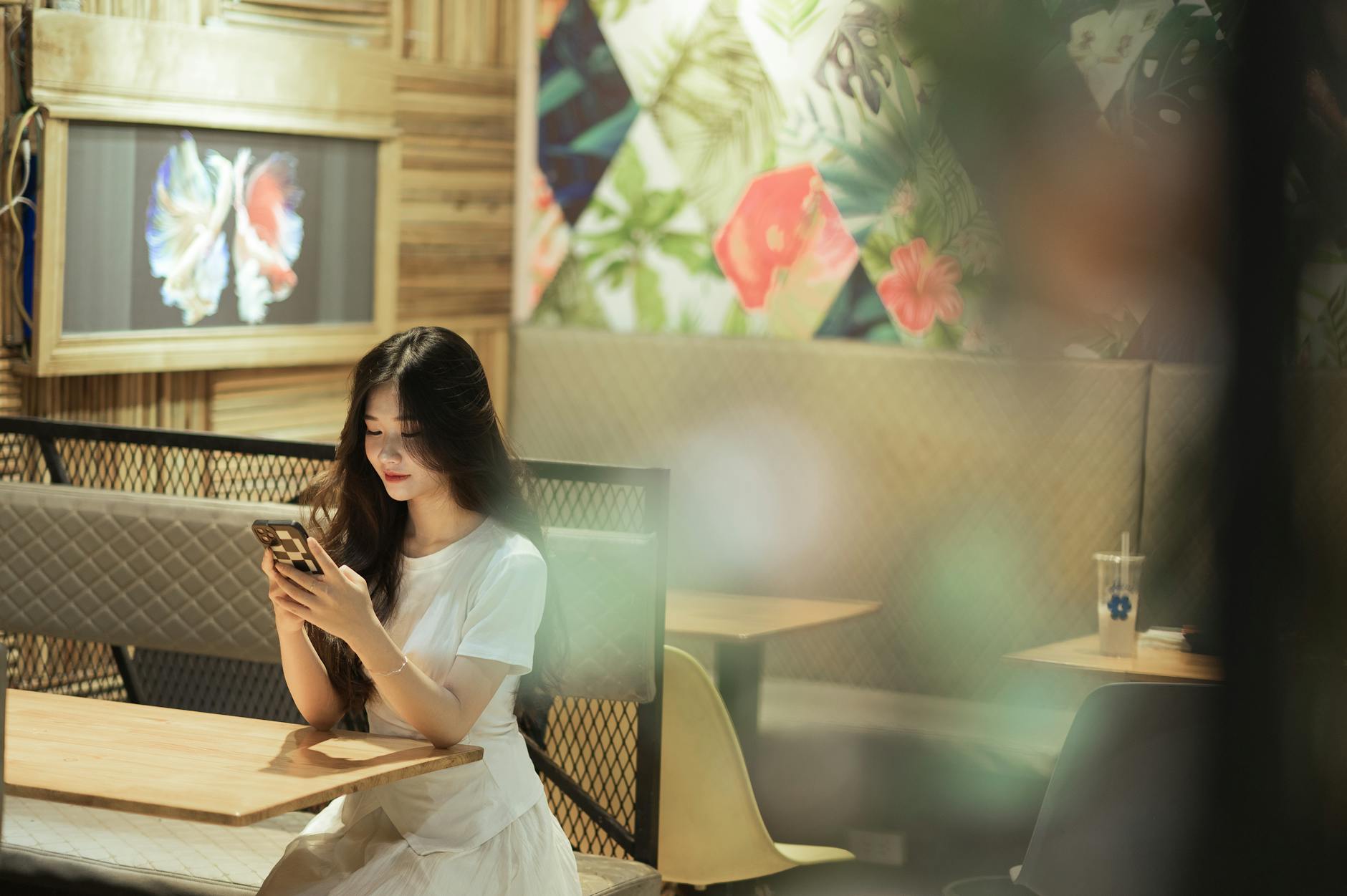 Người dùng kiểm tra trạng thái xác minh tài khoản sau khi gửi hồ sơ