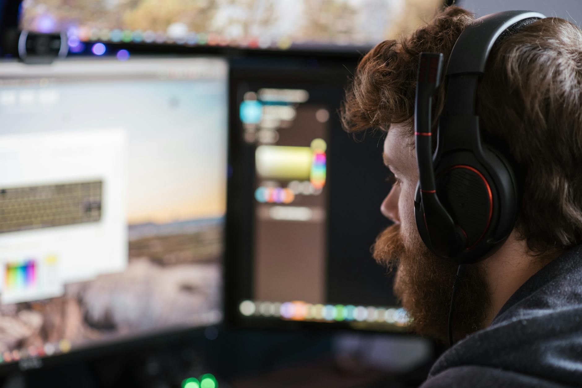 Theo dõi trận đấu eSports trực tiếp để đánh giá nhịp trận